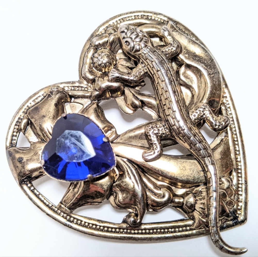Vtg giant Heart-Shaped Brooch with Blue Gem and Lizard Design